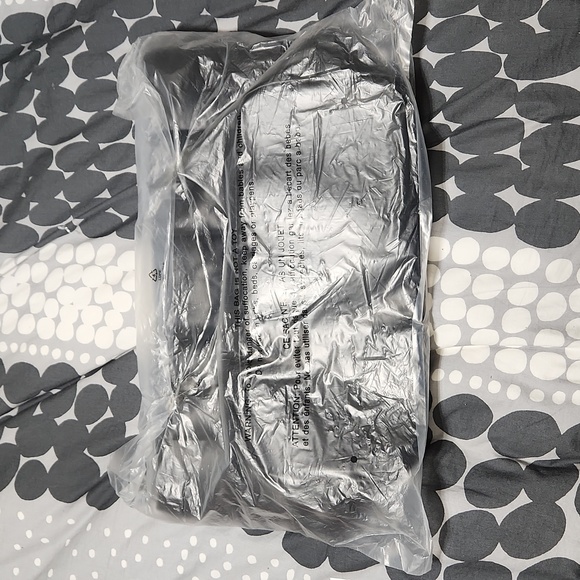 Victoria' s Secret black quilted Tote bag - Picture 3 of 4